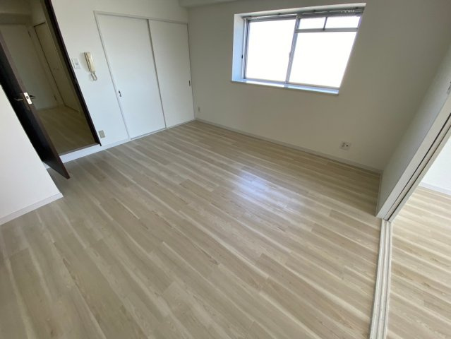 セザール喜多山の居間・リビング|明るい雰囲気が心地よいリビング♪採光良好です！