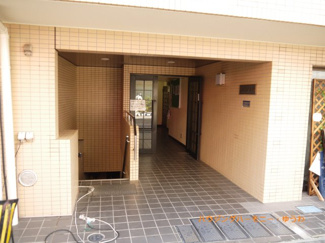 【エントランス】
