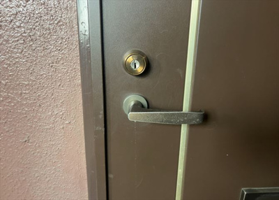 【防犯設備】 | ライオンズマンション淵野辺鹿沼公園 | 当然のことではありますが、オートロックやセンサーライト、ホームセキュリティーなどの防犯設備があれば、小さいお子様がいるご家庭も安心ですよね！まず物件購入の際は、防犯設備もチェックするようにしましょう。