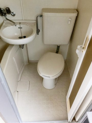 【トイレ】 | カーサ・デ藤原 | 3点ユニットバス
