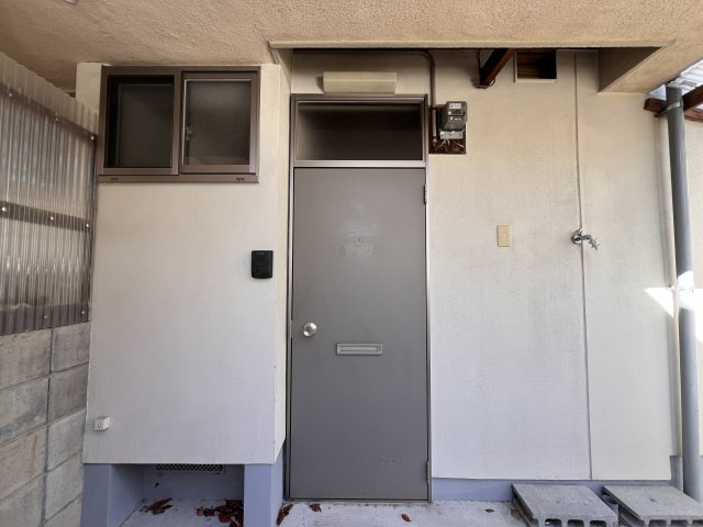 広野町小根尾２号のエントランス