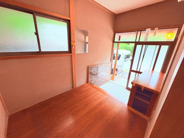 星野村10025-2の玄関