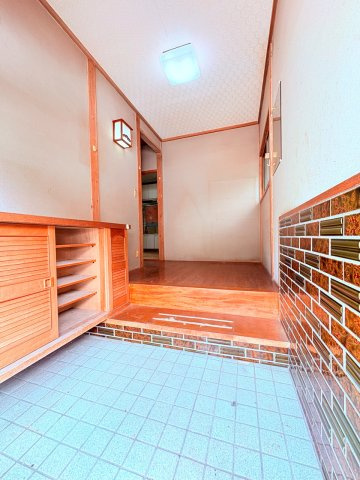 星野村10025-2の玄関