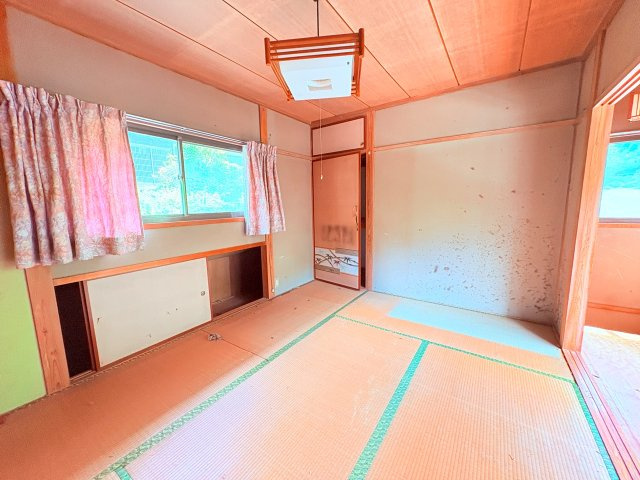 星野村10025-2の和室