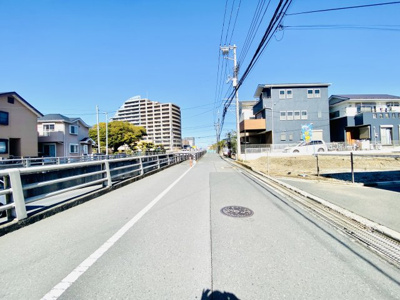 【前面道路含む現地写真】 | ◆茅ヶ崎土地分譲／残り２区画／建築条件なし／茅ヶ崎市中島＜52-3＞ | 意外と穏やかな前面道路