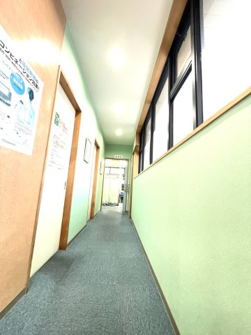 相川店舗のロビー