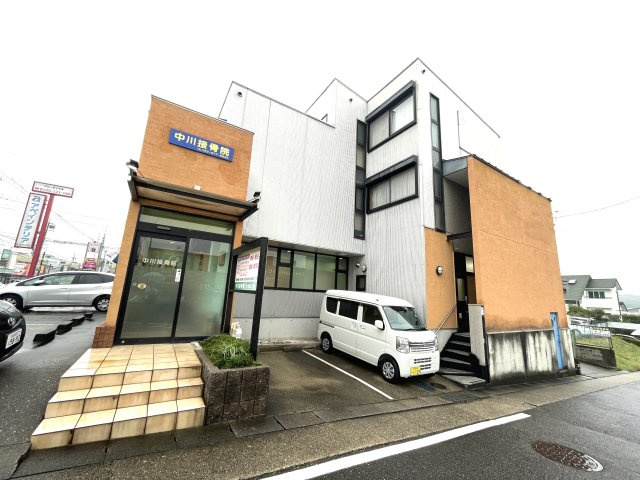 相川店舗の駐車場