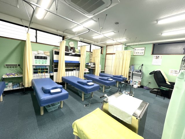 相川店舗のロビー