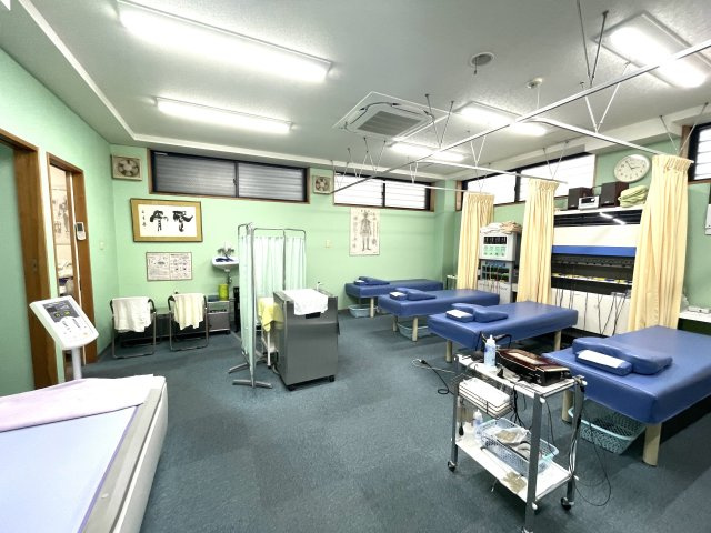相川店舗のロビー