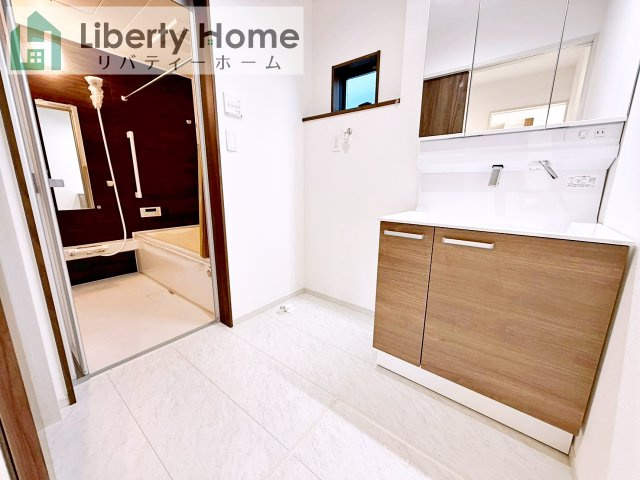 坂東市沓掛23-P1　新築戸建　19号棟　の脱衣所