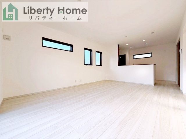 坂東市沓掛23-P1　19号棟　新築戸建の居間・リビング