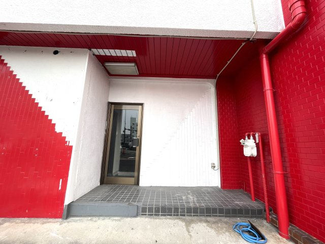 丸二四ハイツの外観