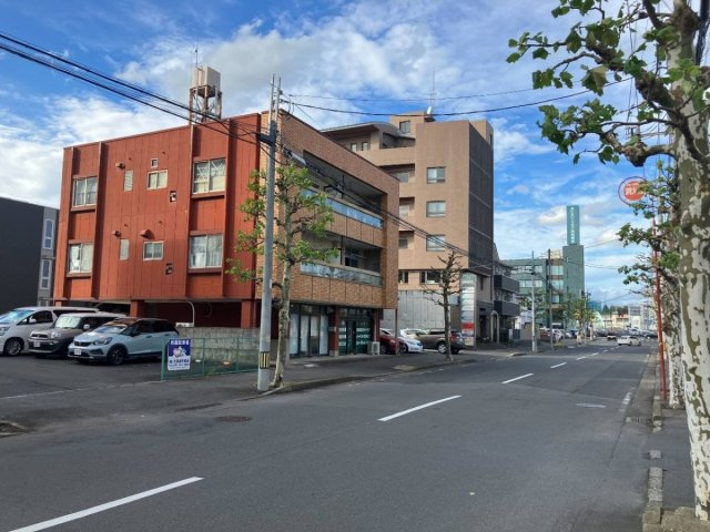 村沢ビルの外観