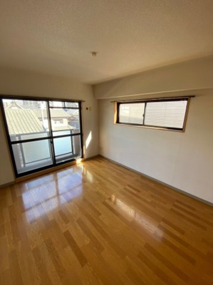 【寝室】 | サニーニシウラ