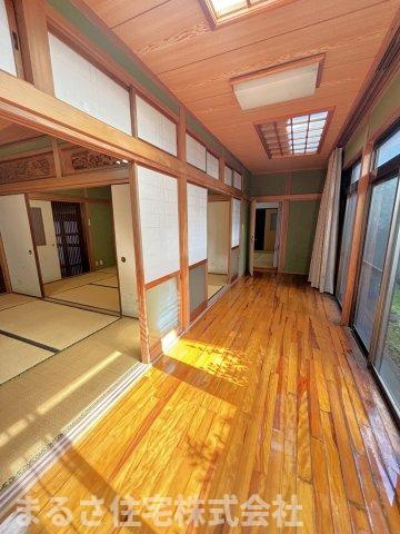 城ケ崎4丁目　中古戸建の内装