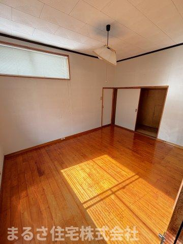 城ケ崎4丁目　中古戸建の洋室