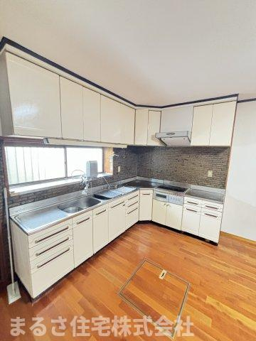 城ケ崎4丁目　中古戸建のキッチン