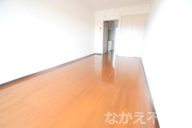 【寝室】 | 落ち着いた色調の寝室です