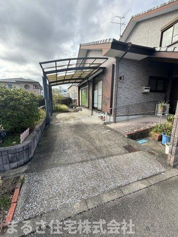 大塚町祝子前　中古戸建の駐車場