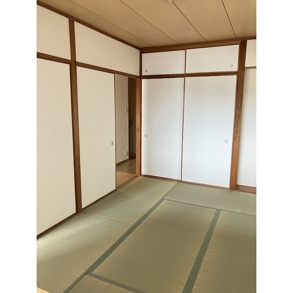 ロイヤルシャトー手柄南の内装