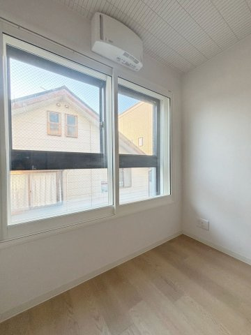 「防音マンション」Ｌｉｂｅｒｔｅ沼袋の設備|防音室の窓も3重サッシ仕様になります！