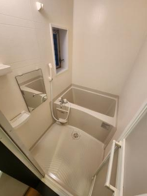 フェイバル二条の浴室