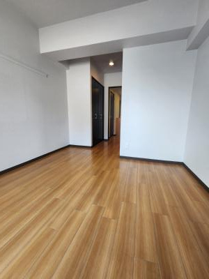 フェイバル二条の子供部屋|洋室