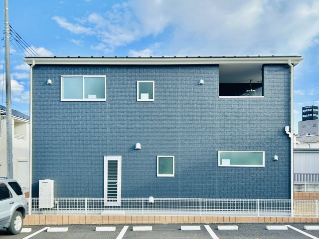 前橋市住吉町の外観|南西向きで陽当たり良好◎