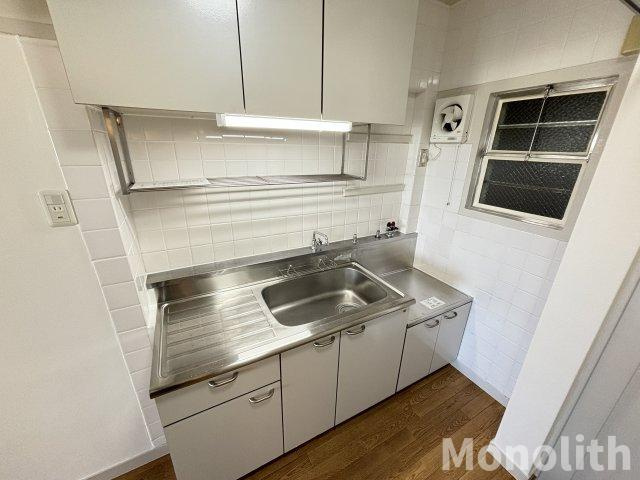 鶴山台1号棟のキッチン