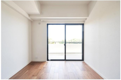 【洋室】 | エレンシア逗子小坪