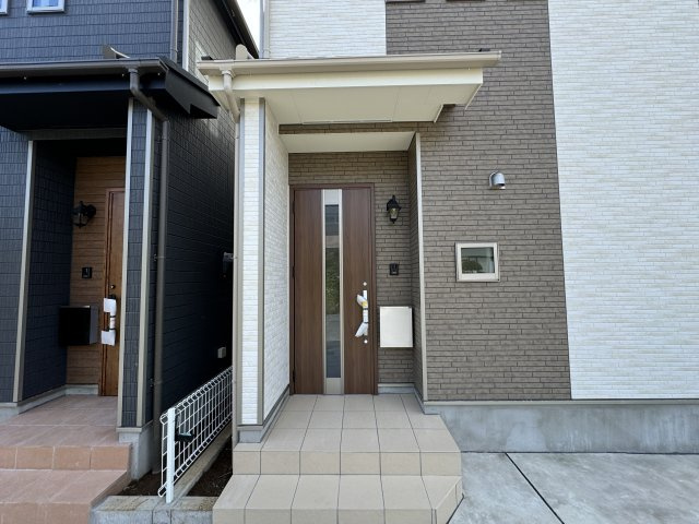 市川市南大野1丁目新築戸建【大野小学校：5分】のエントランス|エントランス・玄関ポーチ