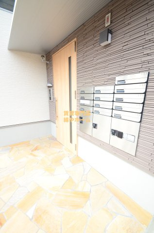 フジパレス我孫子前Ⅵ番館のエントランス|ゆとりのあるエントランスです