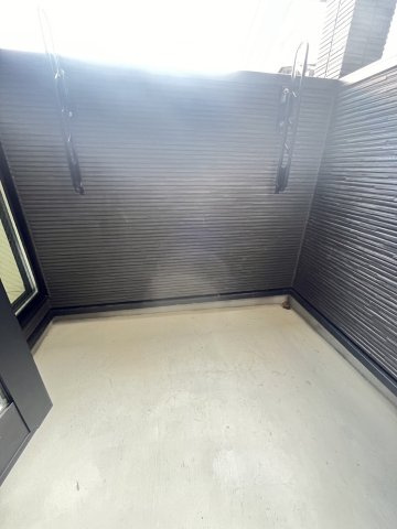 大阪市西淀川区姫島４丁目のアパートのバルコニー|バルコニーからの眺めを楽しみながら食事をしませんか