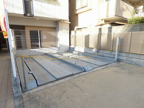 敷地内駐車場