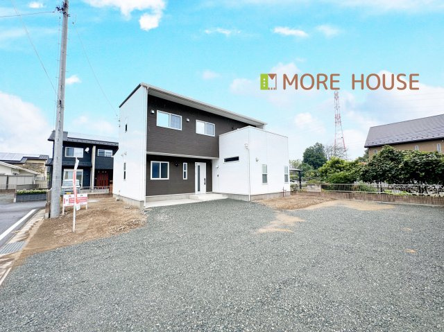 伊勢崎市赤堀鹿島町　中古住宅の外観