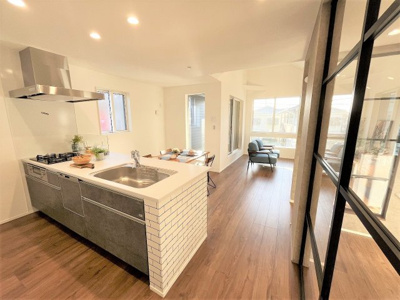 【キッチン】 | 【仲介手数料２４０万円が無料！】■上石神井駅まで１０分■光サンサンのデザインハウス