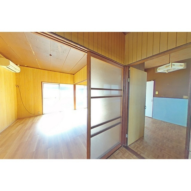 杉山住宅(黒野南)の内装|廊下から