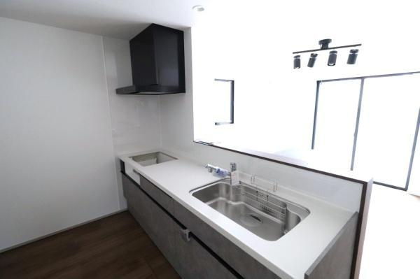 宮崎市吾妻町２　新築戸建のキッチン|【キッチン】
家事をしながらお子様も見守れる対面キッチンです！