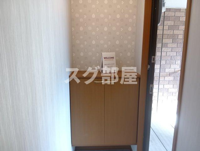 ピュアライフ　C棟の玄関
