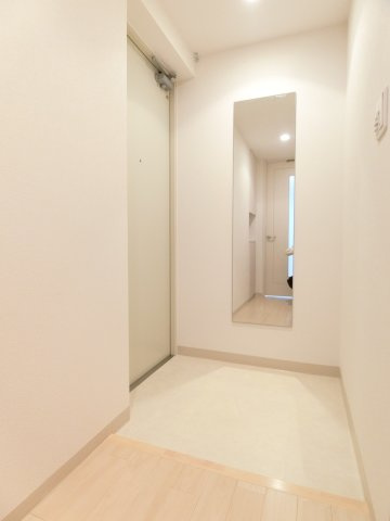 メゾンルミエールの玄関