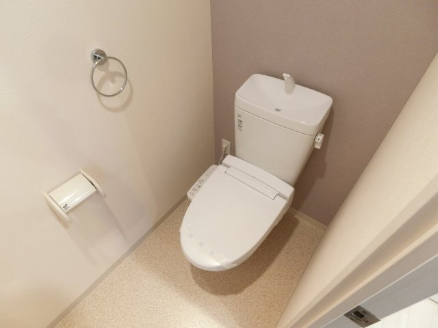 メゾンルミエールのトイレ