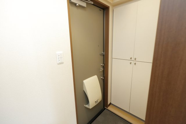ステラート中央の玄関