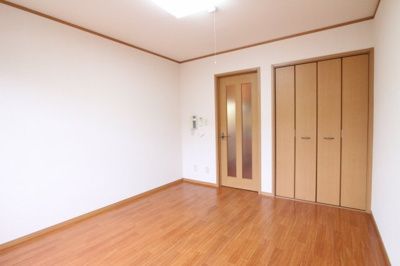 【寝室】 | グローリー1番館