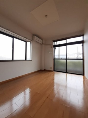 【居間・リビング】 | 迫間ラッキーハイツⅠ | 内装です