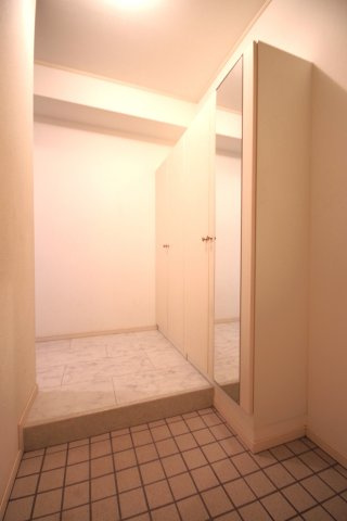 【玄関】