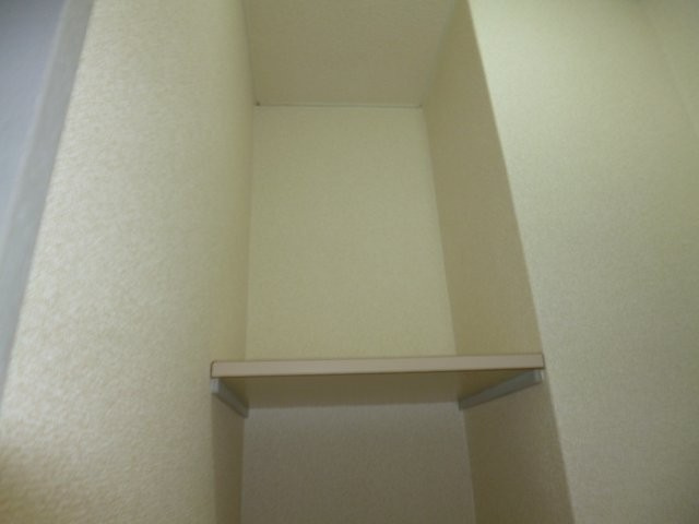 えきまえマンションのトイレ|トイレ棚