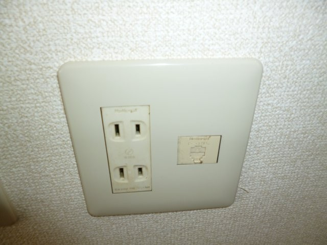 えきまえマンションの設備|電話モジュラー