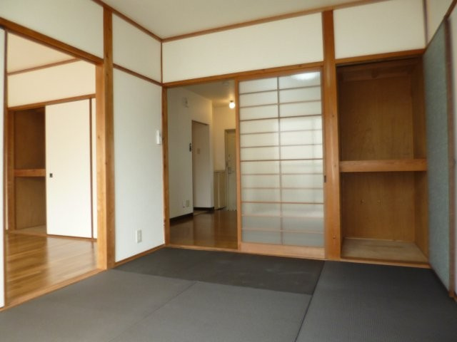えきまえマンションの寝室|和室（モダン畳）