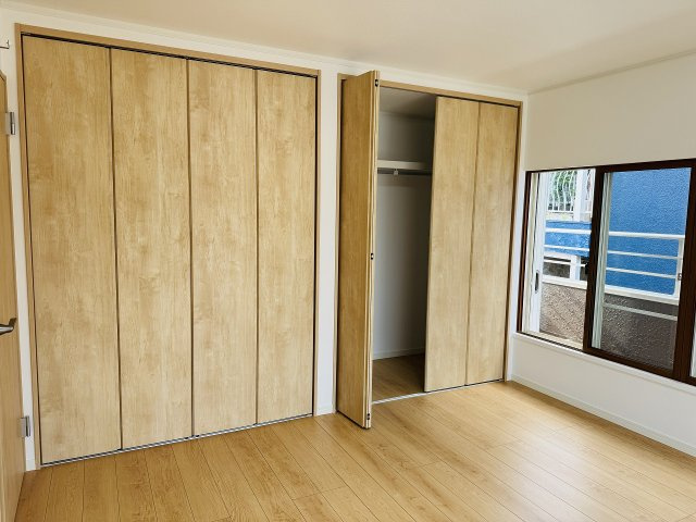 八王子市　長沼町　中古戸建ての収納|～収納力の高いクローゼット完備～