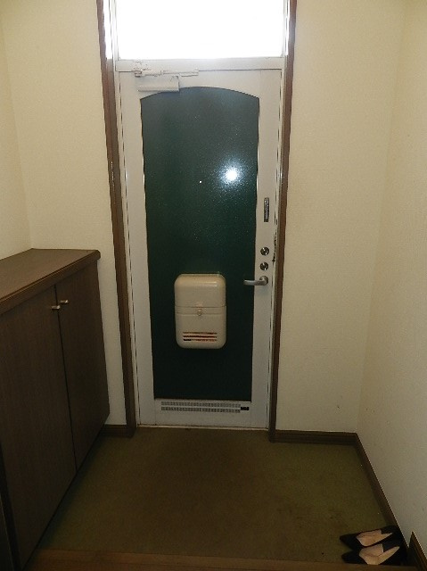 アリエスの玄関|毎日通る玄関はこちらです